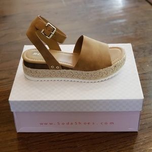 SODA Topic Tan Womens Espadrille Flatform Sandals